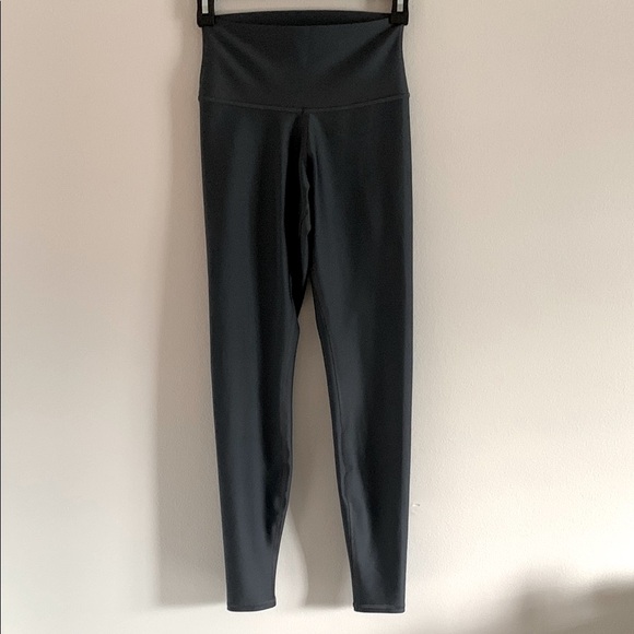 alo 7/8 High-Waist Airlift Legging. - Picture 6 of 8